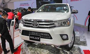 Toyota Hilux 2016 giá từ 697 triệu, quyết đấu Ford Ranger