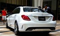 Mercedes C-class mới giá từ 41.400 USD tại Nhật