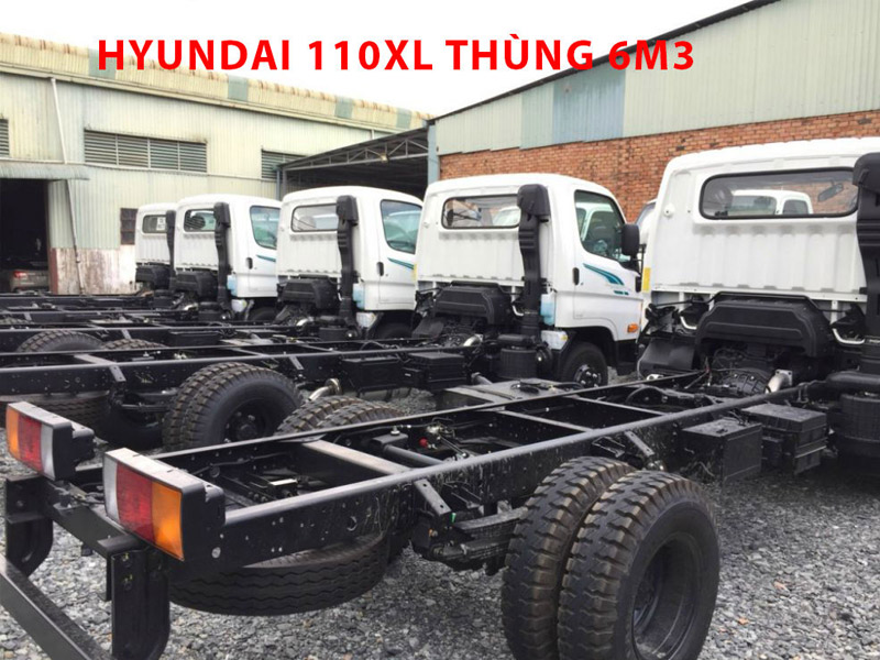 Thùng xe tải Hyundai 110XL 2