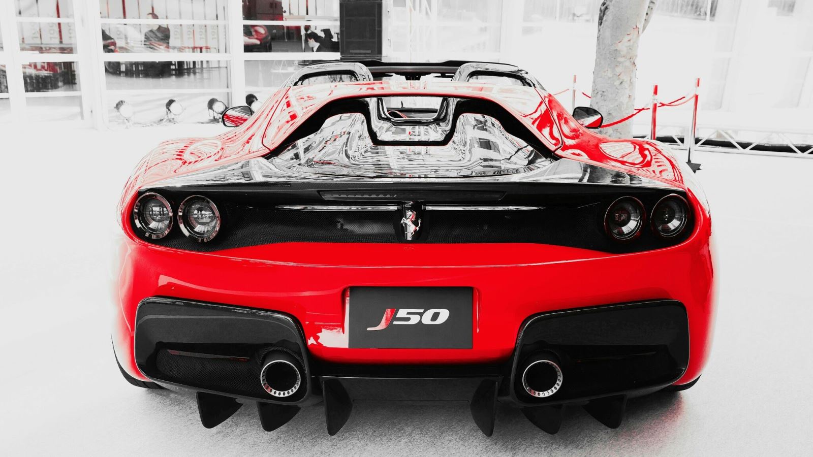 Ferrari tập trung sản xuất dòng hybrid và SUV - 2