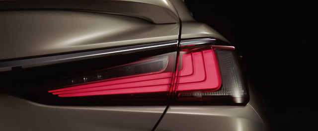 Lexus chính thức lộ diện teaser ES 2019 ra mắt tuần tới - 4