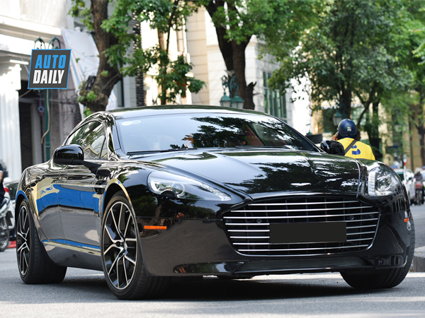 Aston Martin Rapide S: "Nữ hoàng Anh quốc" dạo phố Việt 1