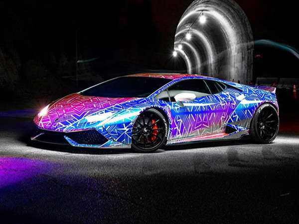 Lamborghini độ phong cách tắc kè hoa của Rapper Chris Brown làm nức lòng người hâm mộ 1