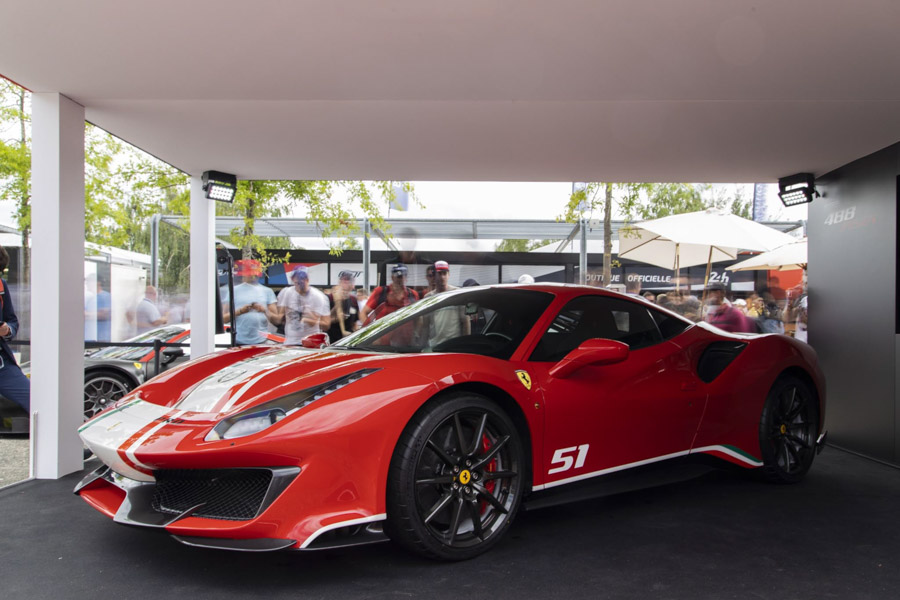 Lộ diện Piloti Ferrari 1
