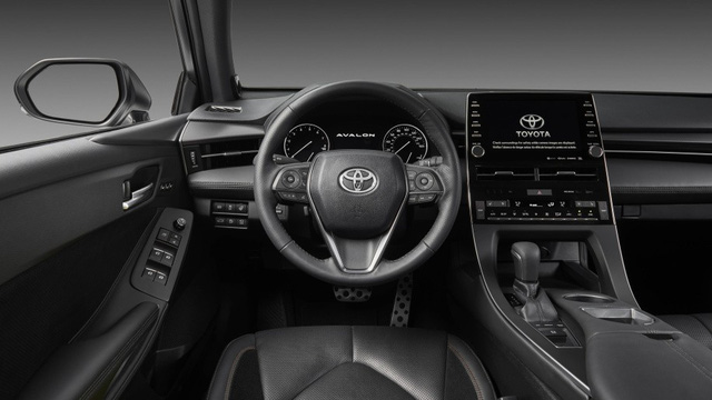 Toyota Avalon 2019 lộ diện 6