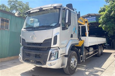 XE TẢI CHENGLONG 3 CHÂN GẮN CẨU XCMG 8 TẤN 6 ĐOẠN SQS200-6