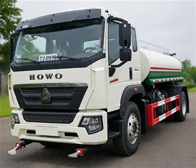 XE PHUN NƯỚC RỬA ĐƯỜNG 9,5 KHỐI HOWO NHẬP KHẨU 2026