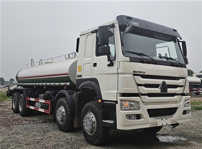 XE PHUN NƯỚC RỬA ĐƯỜNG 16 KHỐI HOWO NHẬP KHẨU 2026