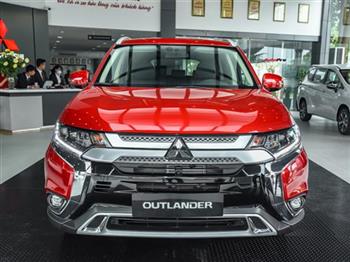 Mitsubishi Outlander: 15 điểm mới, giá gần như không đổi và cơ hội bám đuổi Honda CR-V, Mazda CX-5