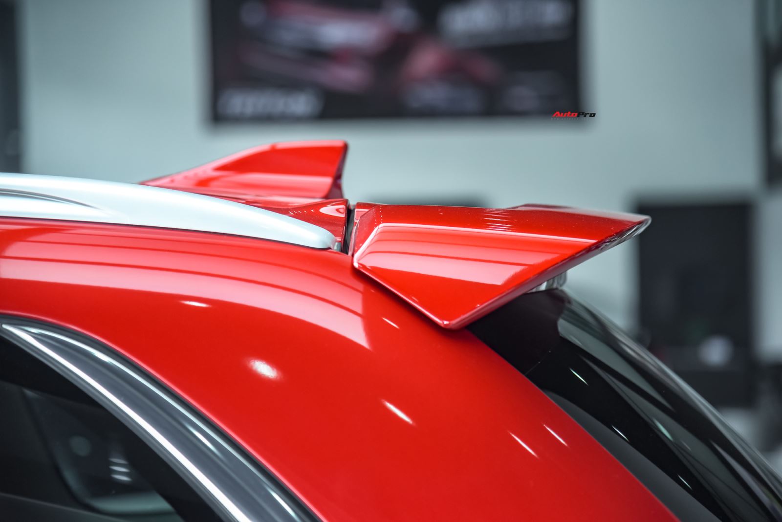 Mitsubishi Outlander: 15 điểm mới, giá gần như không đổi và cơ hội bám đuổi Honda CR-V, Mazda CX-5 4